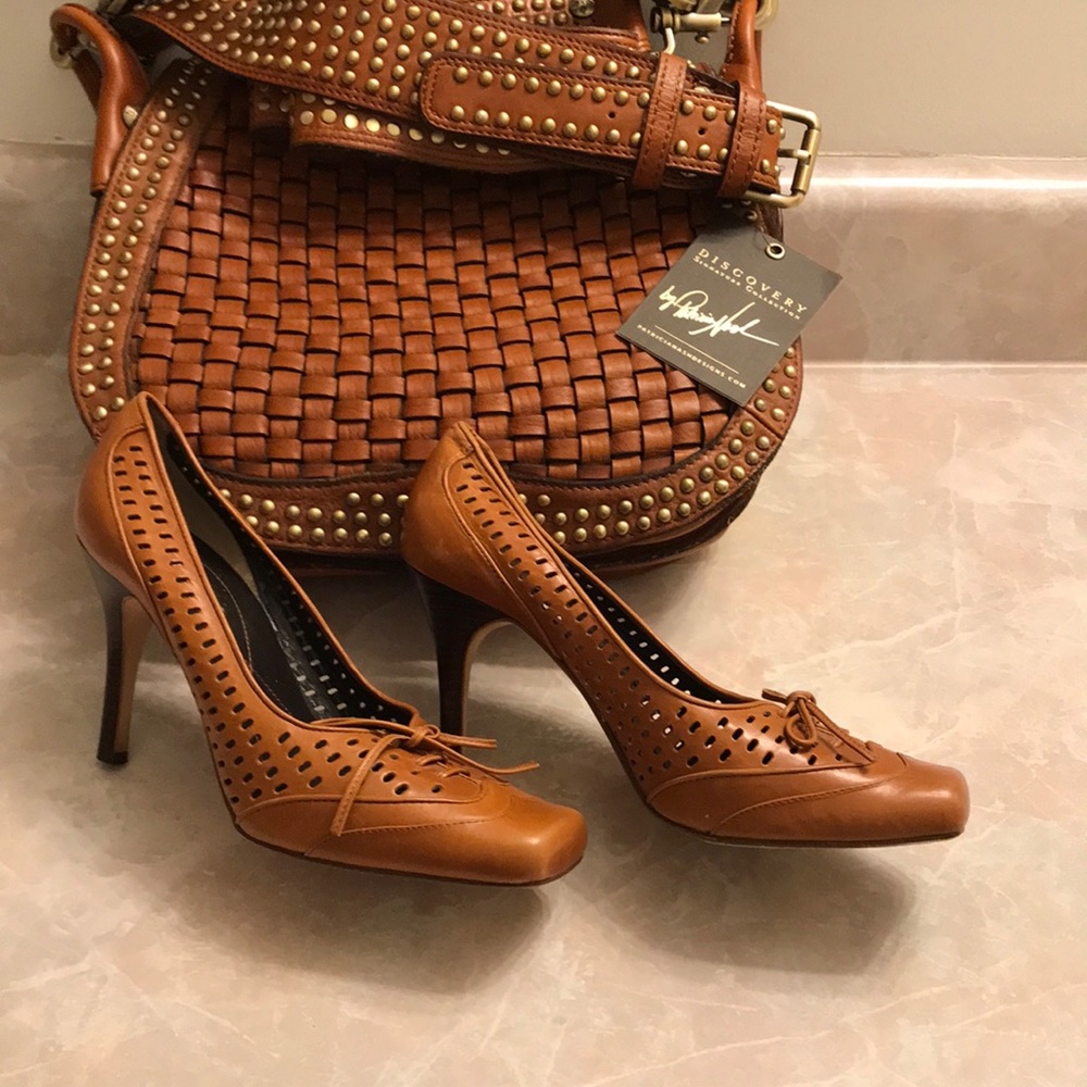 MaxStudio Heels - Picture 1 of 4